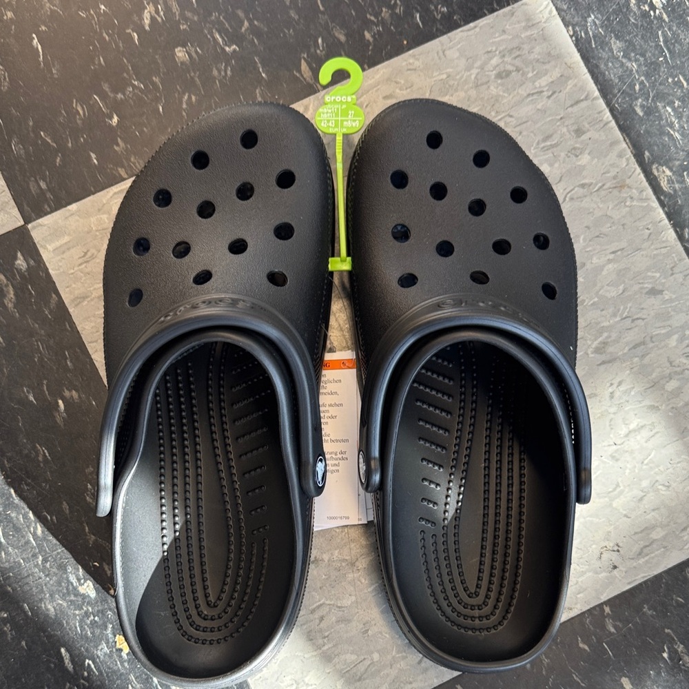 CROCS Men's Black Slip-On Clogs